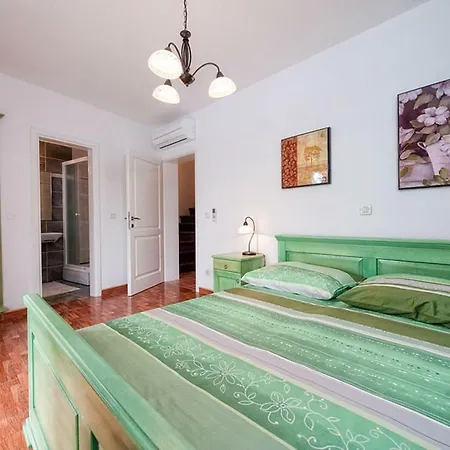 Ester Rovinj