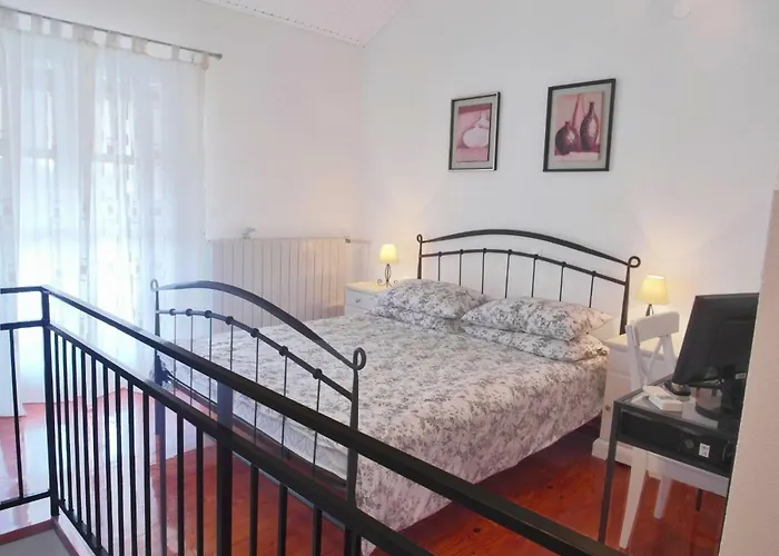 Ester Apartment *